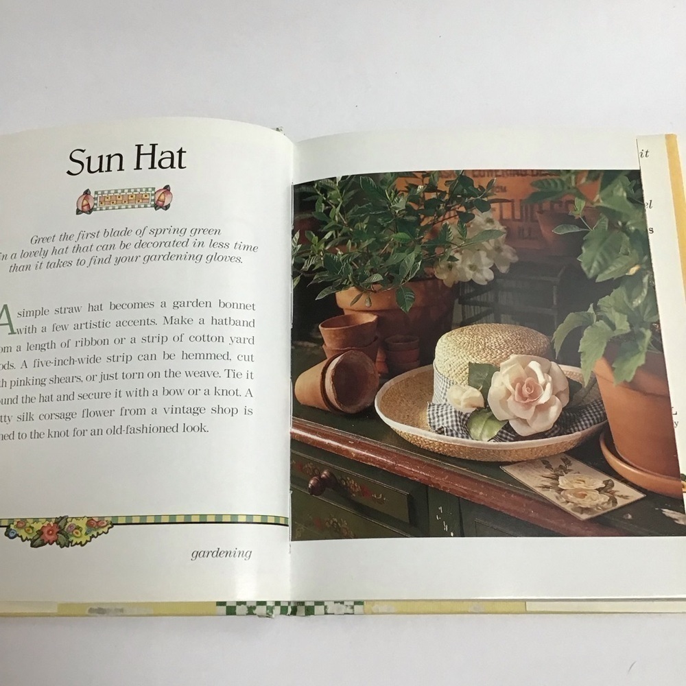 Mary Engelbreit's 1997 Spring Easy Craft Book Mini Hardcover by Charlotte Lyons